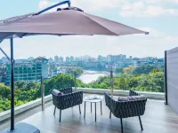 LiCLOUDS HOTEL (Guilin Two Rivers and Four Lakes Xiangshan Park) فنادق في قويلين