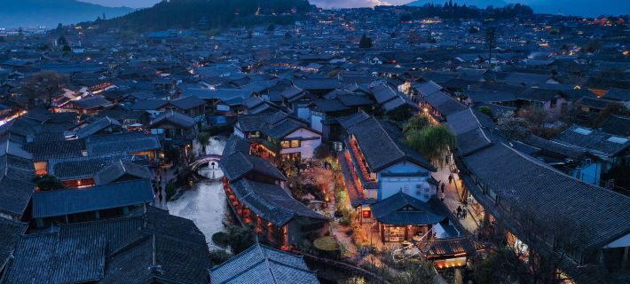 Lijiang Old Town Fog Gallery · Misty Streamside Rain Corridor Panoramic View home (Mufu Branch) Hotéis em Cidade Antiga de Lijiang