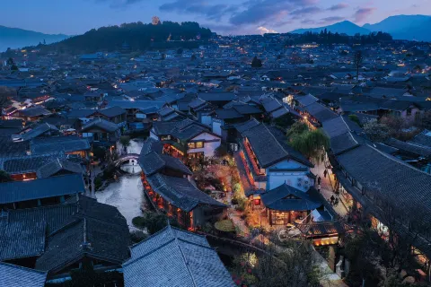 LiJiang Fog Gallery Mountain Riverside ·  Old Town Panorama Hotel