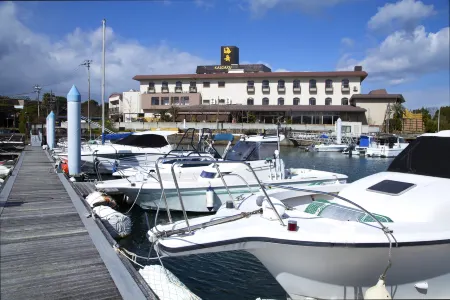 Kaigaku Onsen Resort Shirahama Отели рядом со станцией Станция Ширахама