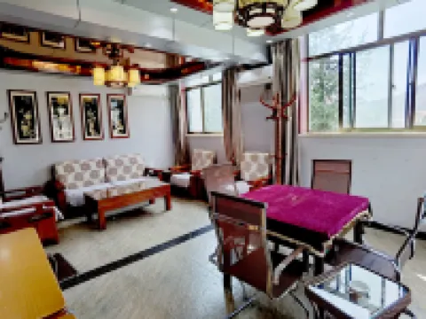 Xinyue Hotel Hotels in Lintan