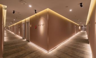 Suixing Hotel · Huipin (Wuhan Zhongnan Road Wushang Dream City Store)