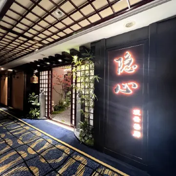 Huancheng Caston Hotel