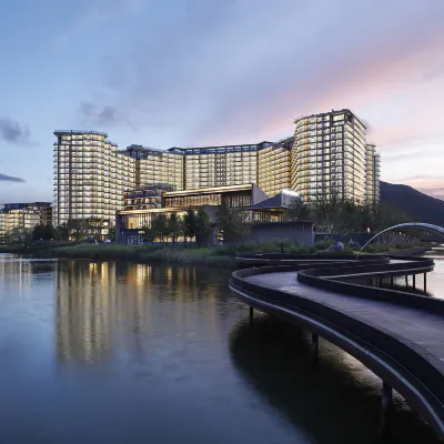 โรงแรมวิวทะเลวาลิโอ โจวซาน (สาขา โพลี จื่อไห่ จูเจียเจี้ยน) โรงแรมใกล้อุทยานแห่งชาติต้าชิงซาน