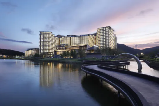 Zhoushan Walio Seaview Hotel (Zhujiajian Poly Zihai Branch)