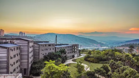 Yuangu Hotel Отели в г. Юаньмоу