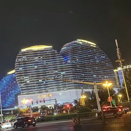 Linyun Cinema Homestay (Weilai Shi Wanda Store)