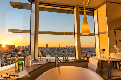 Too Hotel Paris -MGallery Hotel dekat Au Fin Gourmet