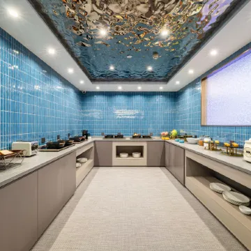 MyFeel Hotel (West Lake in Hangzhou West Lake Scenic Area) Отели рядом с достопримечательностью «Цюйюаньфэнхэ»