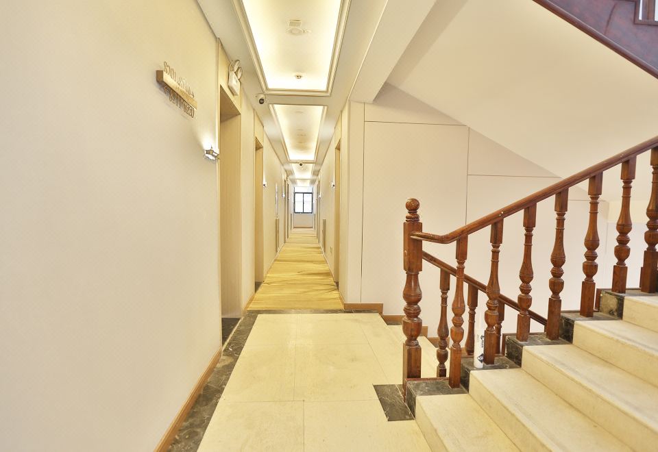 3. 지우펑 홀리데이..