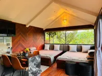 The Village Resort in the Painting, Bao Loc Hotels in Đạm Bri