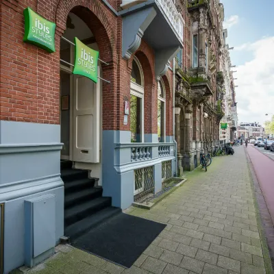 Ibis Styles Amsterdam City Hoteles cerca de Experiencia Heineken