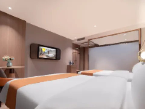 Moon Lake Hotel Hotels in Leye