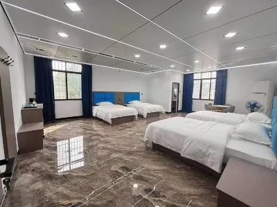 Cloud View Hotel Hotels near Guo Songnian Manor