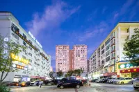 Shankee Chain Hotel (Weining Central Pedestrian Street) - Parkplatz