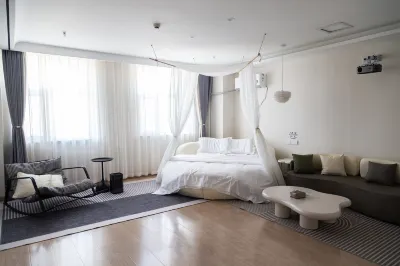 桃也民宿 鄰近新疆生產建設兵團第十三師新星市博物館的酒店