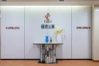 The RITZ HOTEL (Guangzhou Pazhou Exhibition Center Branch) Hotel dekat Exhibition Hall of China Import and Export Fair