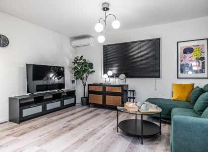 旅タイム・住吉月满 3ベッドルーム、最大8名様までご宿泊可能、細井川駅から徒歩6分、駐車場あり、バルコニー付き