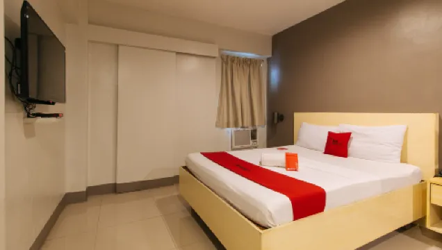 RedDoorz @ Samat Mandaluyong