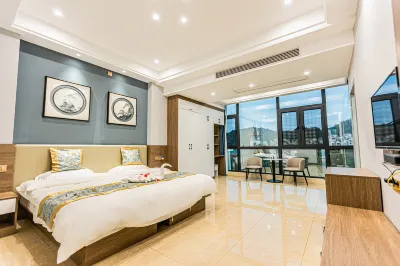 Mingyue Mountain Mid-level Hot Spring Resort Villa Hotels in Yichun