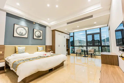 Mingyue Mountain Mid-level Hot Spring Resort Villa Hotels in Yichun
