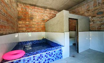 Huoshengxiang Wenquan Farm Homestay (Ruyuan Nanshui Lake)