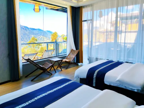 Mountain Homestay (Old Munden Village Shop) Hotels in Fugong