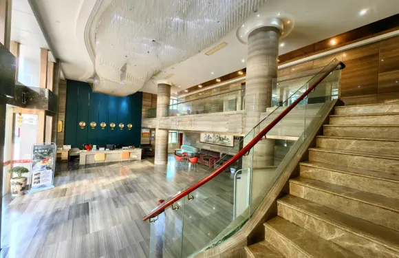 武平璐名大酒店（興賢坊文化街區店）