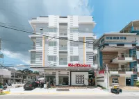 RedDoorz @ St. Catherine Residences Olongapo City Hotels in 