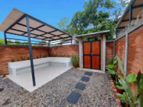 Yustien Homestay Jogja 3 Bedroom - Entire House