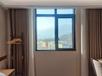 Count Business Hotel - Mountain view