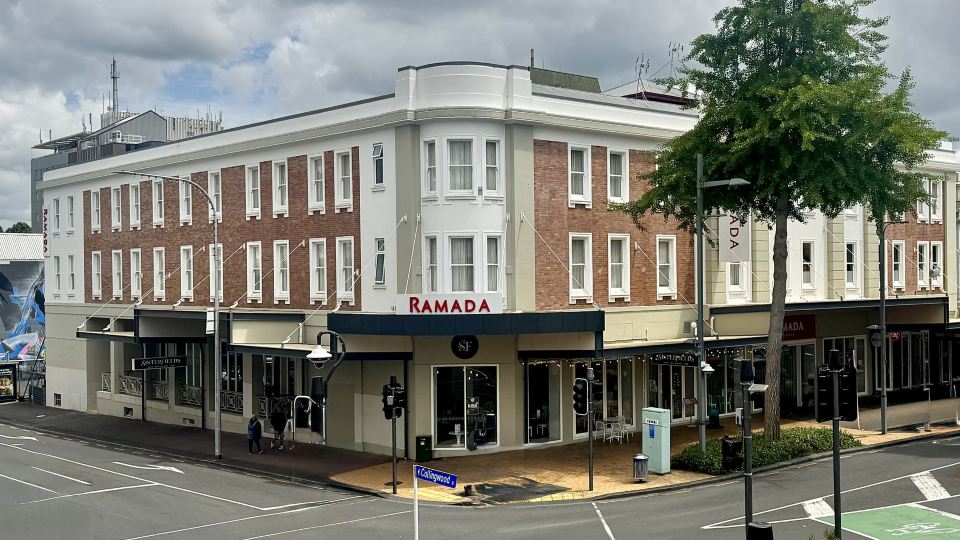 Ramada by Wyndham Hamilton City Center