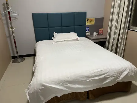 Yuanling Huajia Hotel Отели рядом с достопримечательностью «Longxing Lecture Temple»