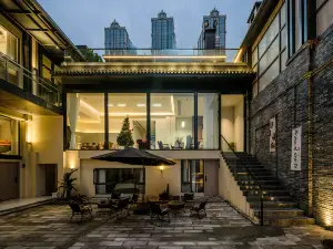 Floral Hotel·Yuwu Hotel (Chongqing Liberation Monument Baixiang Street)