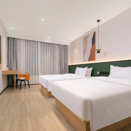 Starway Hotel (Laohekou Han River Commercial Plaza)