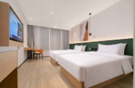 Starway Hotel (Laohekou Han River Commercial Plaza)