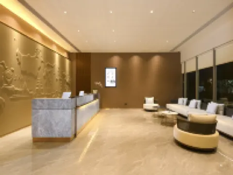 Model J Hotel Jakarta Soekarno - Hatta Airport Hotel di Jakarta