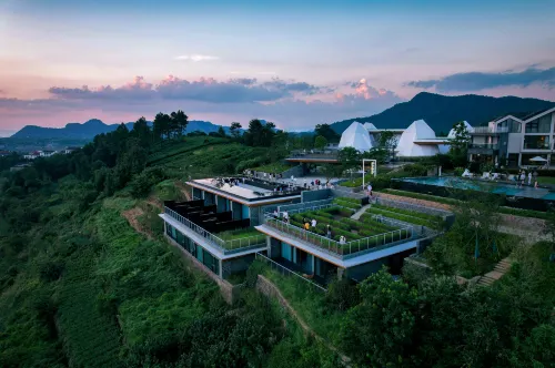 Xinchang Shanzhong Laixin · Guanlan Tingyun Homestay