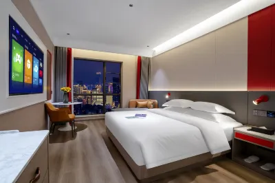 Kunming Lirui Hotel (Plateau Pearl International Trade City) Hotels in Century City Area