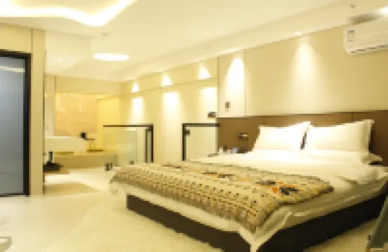 Qiyu Hotel Apartment (Harbin Ice and Snow World Shimao Avenue Metro Station Branch)