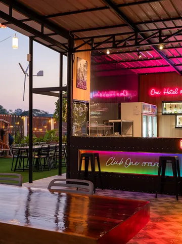 รูปภาพของโรงแรม One สกลนคร