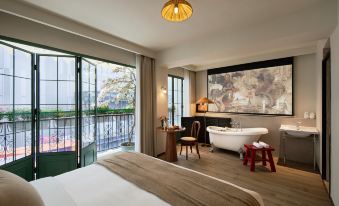 See View Hotel (Chongqing Hongyadong Lafeisho Store)