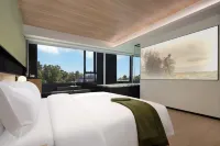 Huaya yunman hotel - parking