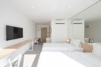 Lis Hotel Chiangmai Hôtels à : Wua Lai
