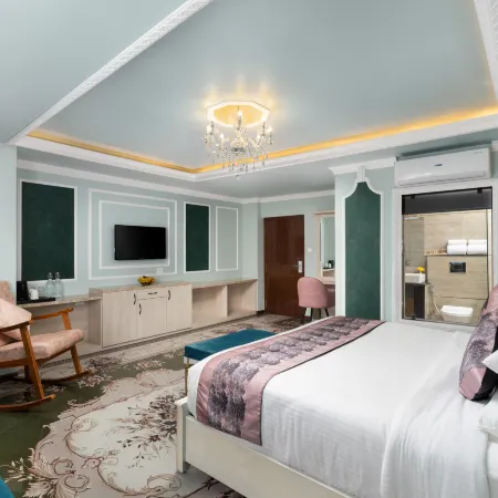 Hotel G Ramayana Отели рядом с достопримечательностью «Свойамбу Ступа»