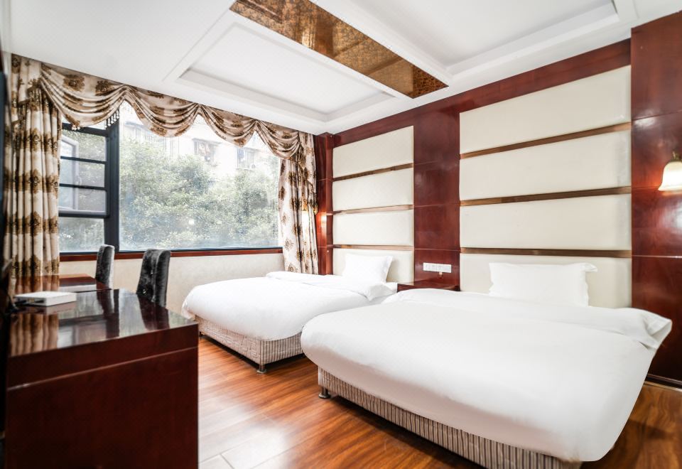 Weisite Hotel (Chengdu Longquan) Images
