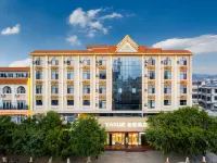 Yayue Hotel (Yingjiang Yinghu Park) Hotels in Yingjiang