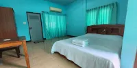Chok Phikul Thong Resort Hôtels à : Kamphaeng Saen