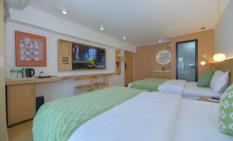 Rongzhu B&B (Chengdu East Station East Square Branch)