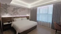 Zhongshan Yueman Hotel (Zhongshan West Station Branch) Hotels near Zhongshanxian Library